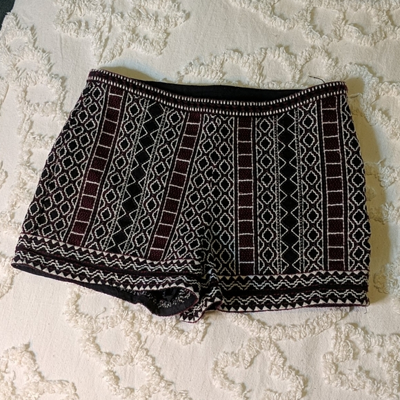 Patterned shorts - Picture 1 of 3